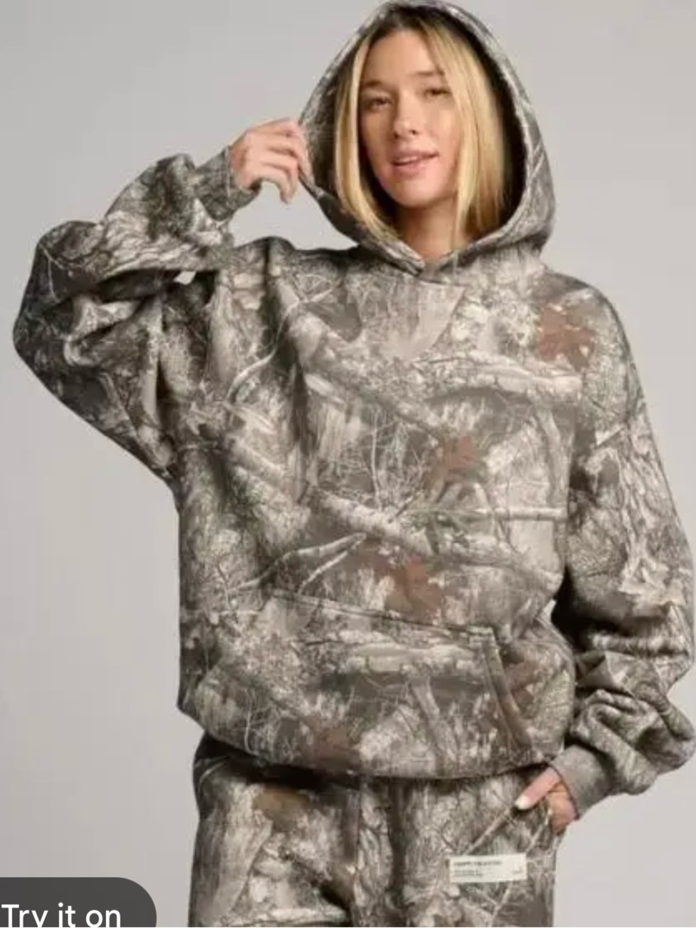 The Camo Hoodie - Comfrt